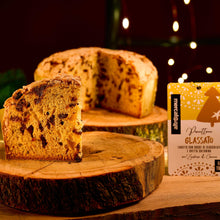 Carica l'immagine nel visualizzatore di Gallery, PANETTONE CON GOCCE DI CIOCCOLATO E UVETTA, RICOPERTO CON GLASSA E ANACARDI