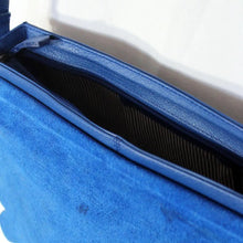Carica l'immagine nel visualizzatore di Gallery, Borsa Loto blu oltremare