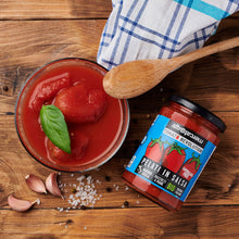 Carica l&#39;immagine nel visualizzatore di Gallery, Pelati in salsa - BIO - Tomato revolution - metodo siccagno - 340g COD. 1183
